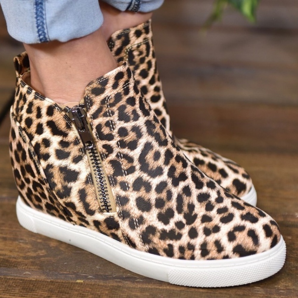 ❤️NEW❤️Cheetah Tide wedge sneakers 10